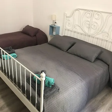 Dede's * Τεργέστη