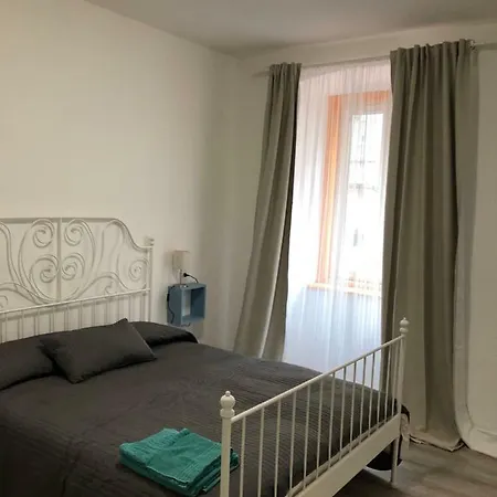 Dede's Πανσιόν
