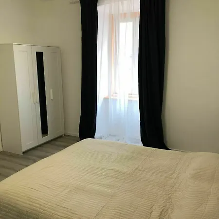 Dede's Πανσιόν